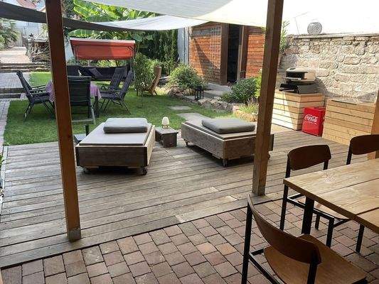 Pergola mit Terrasse