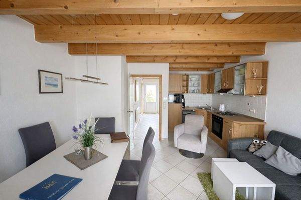 c71b91dc-6fc3-4403-bc76-2c4afcc5e7cd