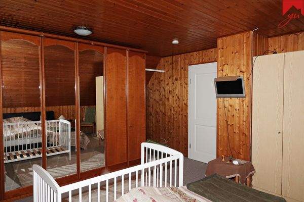 Schlafzimmer Bild III