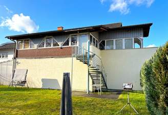 Hausansicht Gartenseite.png