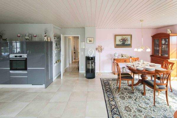 großzügiger und heller Wohnbereich