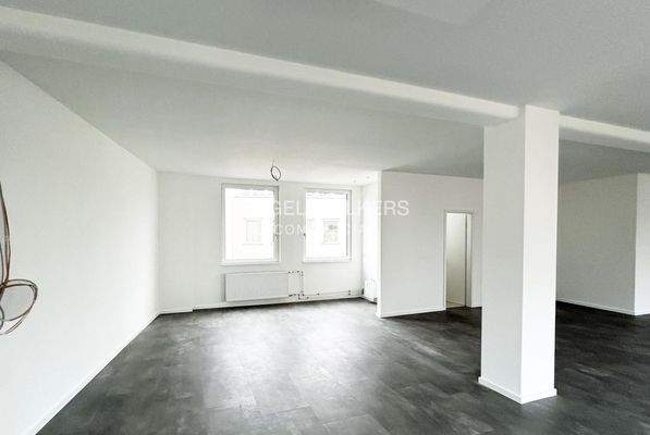 Beispielhaftes Büro im 3. OG