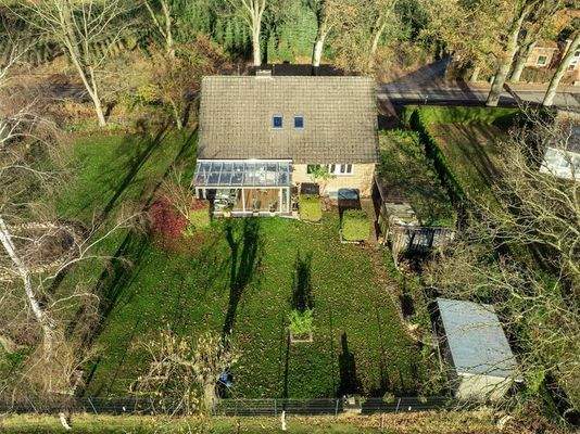  Drohne - Haus mit Garten