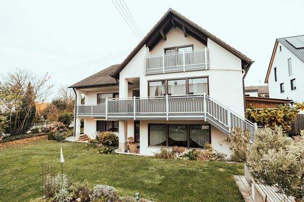 Wohnzimmer und Terrasse Untergeschoss