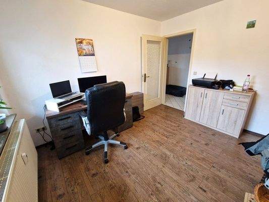 Büro/Kinderzimmer (2)