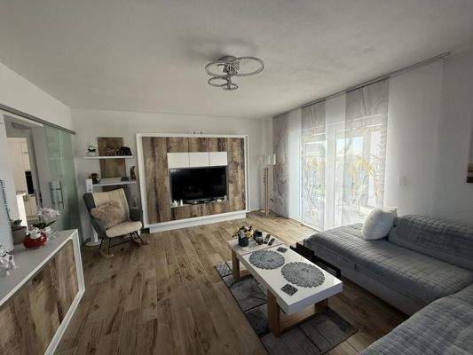 Großzügiger Wohnbereich Erdgeschoss