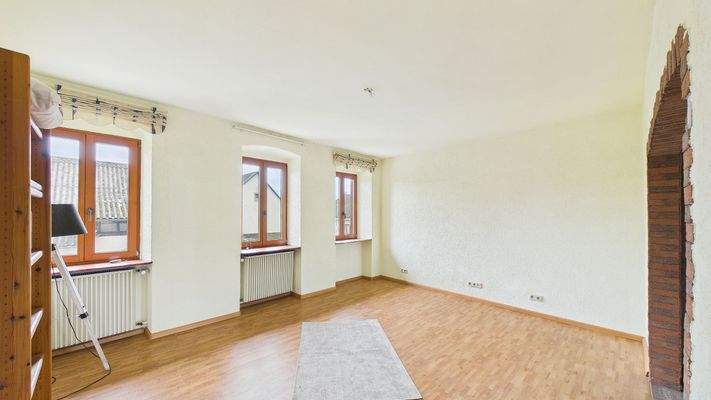 CAM03143G0-PR0191-STILL011