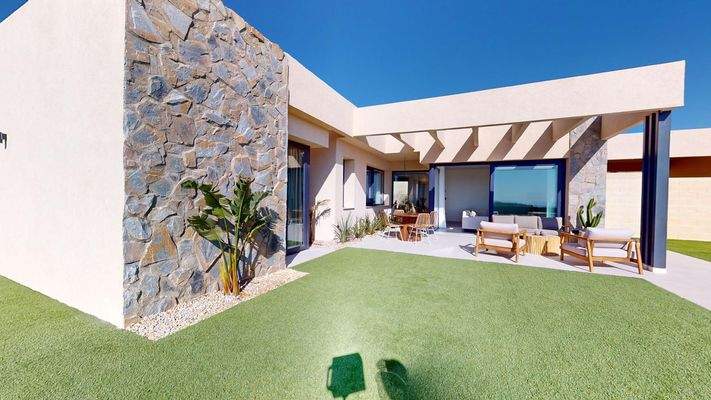 Villa Spirit outside 9.jpg