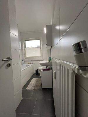 Bad_1.OG_Rechts_WE_4 (1)