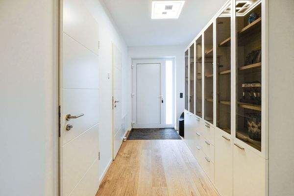 Langenfeld - Düsseldorfer Str 222 - Diele 2