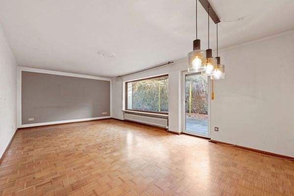 WHG EG Wohn- und Esszimmer I