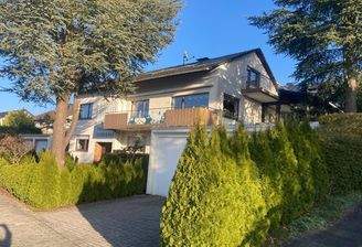 Ansicht Straße und Seite