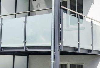 Schöner Südwestbalkon nach Fertigstellung ähnlich