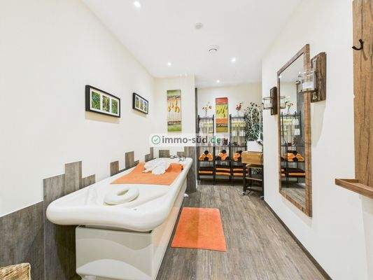 Behandlungsraum Wellnessbereich UG