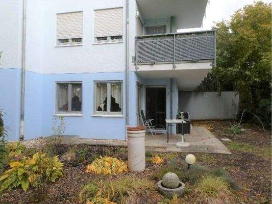 Gartenteil mit Terrasse