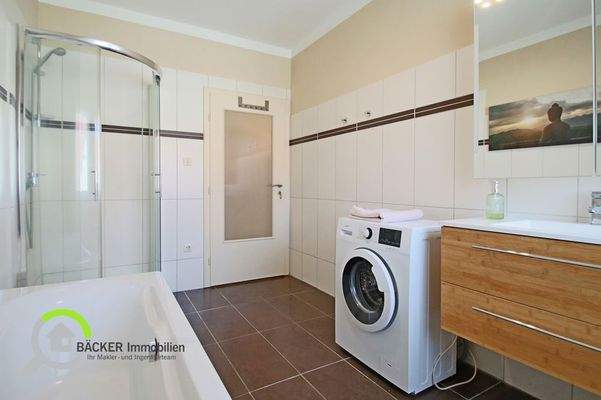 OG Wohnung 1 Badezimmer