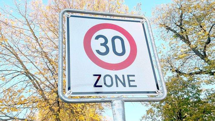 Tempo 30 Zone am Haus