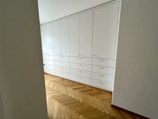 Ankleide-Schrankraum