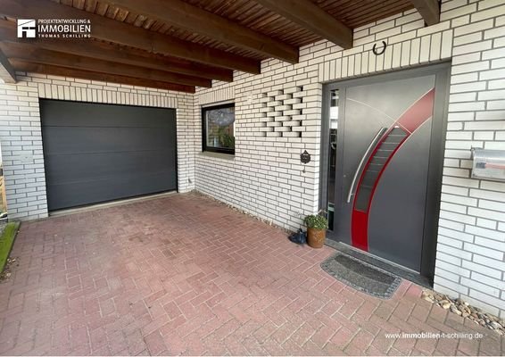 DHH2541 • Carport und Garage am Haus