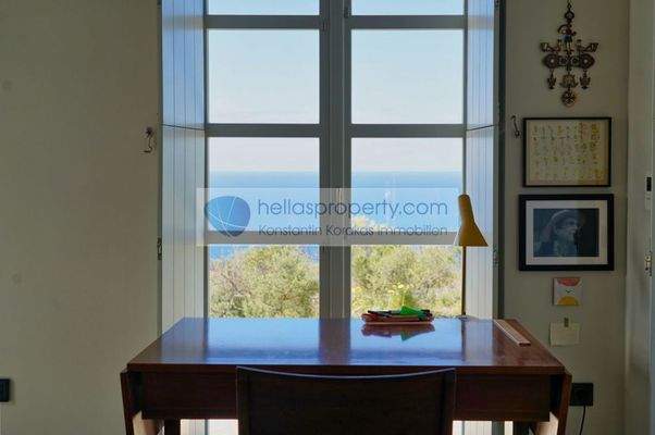 0de1f2399c1745d3a2da3756fb606951-original