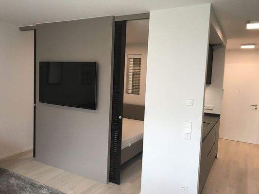 Wohnen/Blick zum Bett