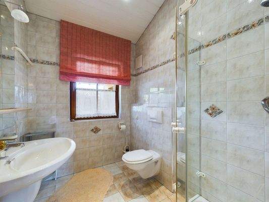 Einliegerwohnung über der Garage