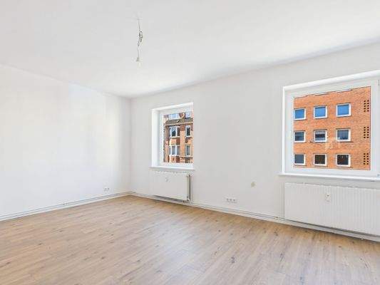 Wohnzimmer - Fenster - Lütt Immobilien - Kiel