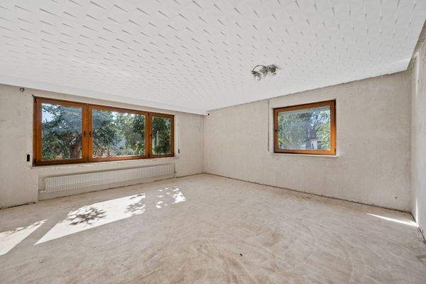 EG | Wohnzimmer mit Zugang z. Anbau