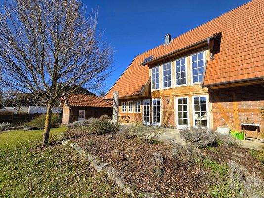 Südseite vom Garten aus