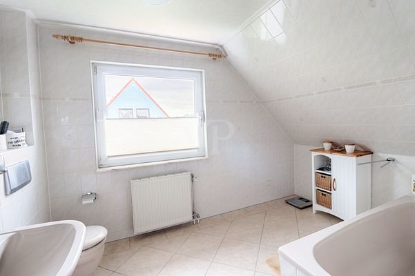 Wannenbad Dachgeschoss