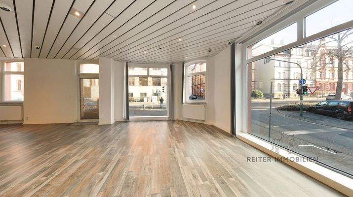 1. Büro mit externen Eingang