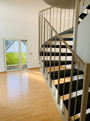 Wohnzimmer Wendeltreppe 