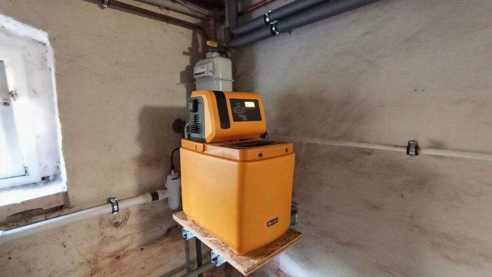 KG Raum 4 - Ansicht 2 (Entkalkungsanlage)