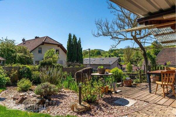 Oberhalb vom Haus gelegener...