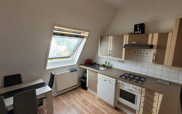 WG Zimmer stuttgart ost möbliert Zeitwohnen urbanbnb 2.jpeg