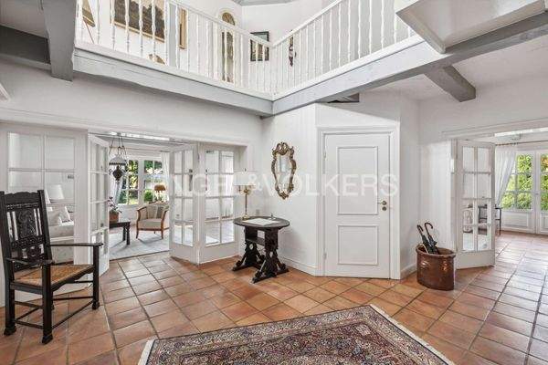 Flügeltüren zum Wohn-/Essbereich