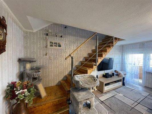 Treppe zum ob. Bereich 12.OG (Weitwinkelaufnahme)