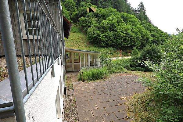 ...und zur  Südterrasse vor dem Wintergarten... 