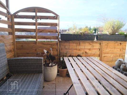 ...und Zugang zum Balkon