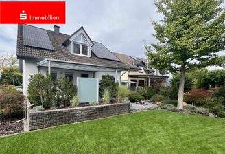 Hausansicht Garten