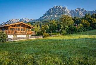 Luxury_alpine_chalet_in_the_Au_Nano_Banana_Pro_64546-2