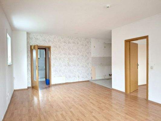 geräumiger Wohn-Essbereich