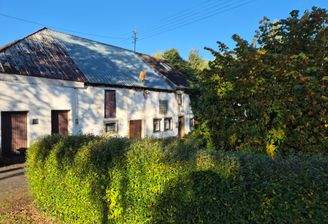 Frontansicht Gebäude.jpg