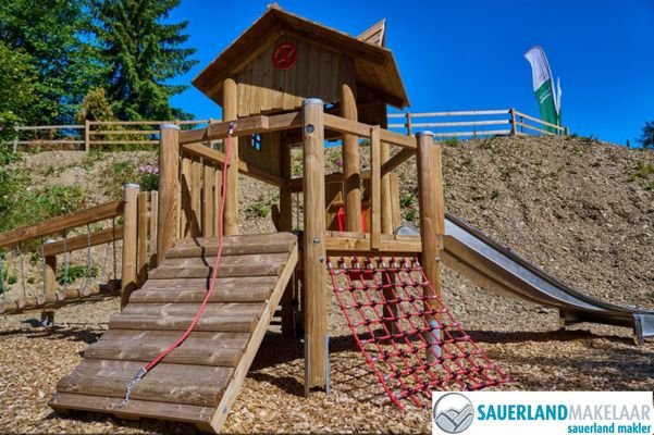 Großer Spielplatz