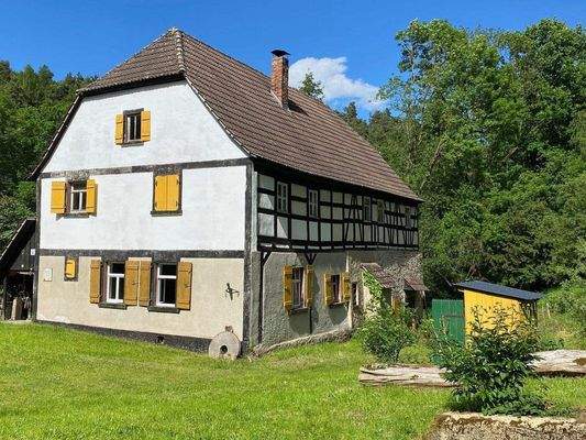 19 Denkmalgeschütztes Mühlengebäude.jpg