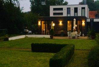 Gartenansicht von der Seeseite