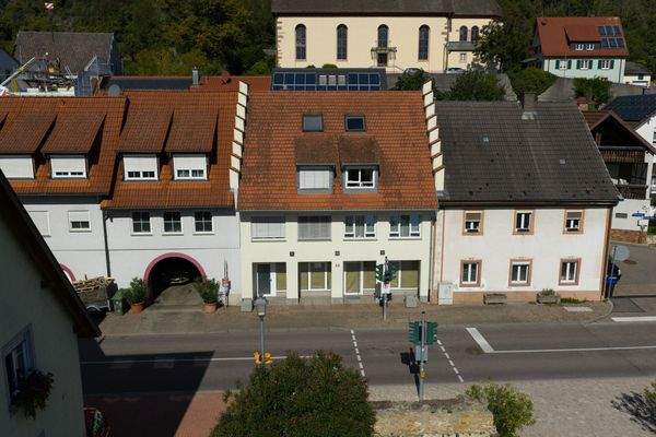 Charmantes Mehrfamilienhaus