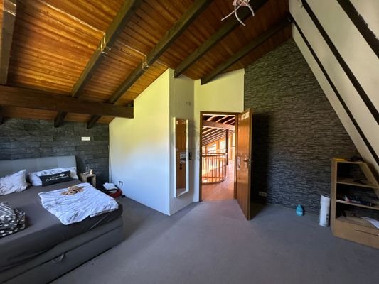 Schlafzimmer 3