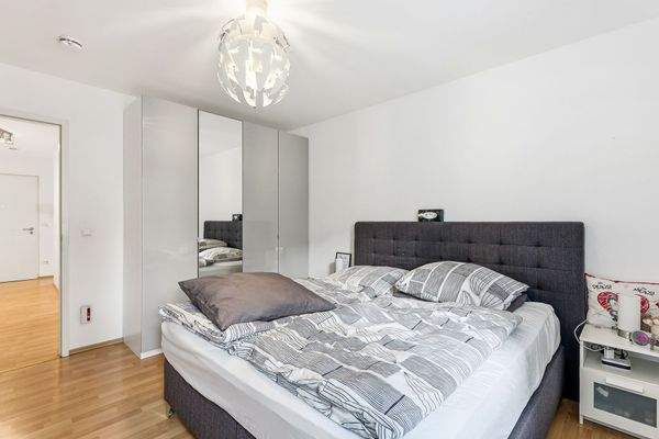 1.OG  Links Schlafzimmer 