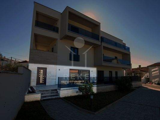 Neubauwohnung nur 50 m vom Meer entfernt